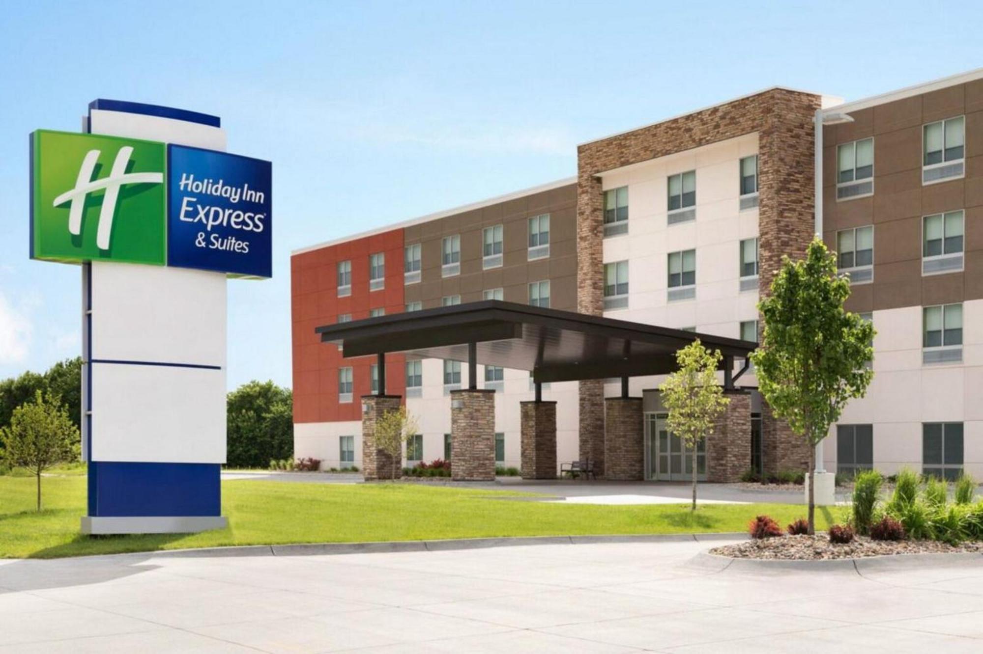 Holiday Inn Express & Suites Chicago Schaumburg By Ihg Exterior foto